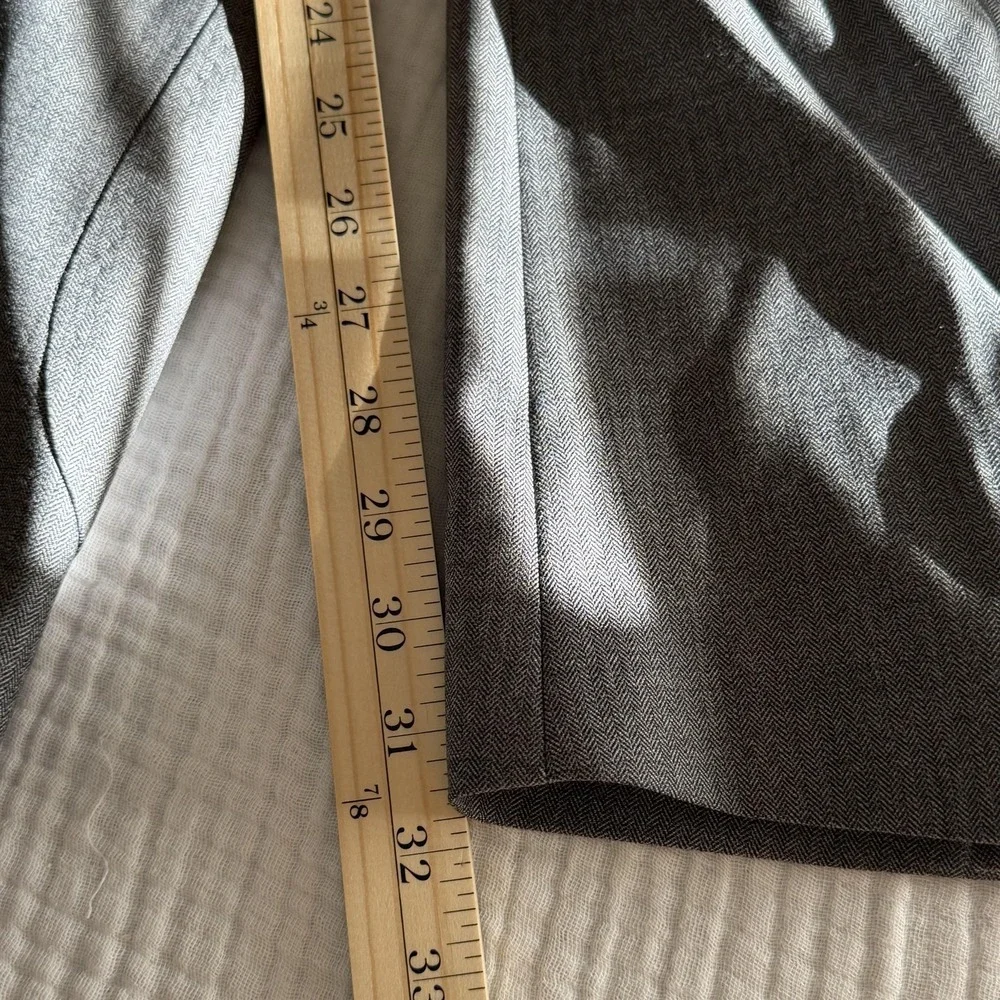 Hugo Boss Sport Coat Mens 44R Gray Herringbone Wool Raye2 Patch Pocket Blazer